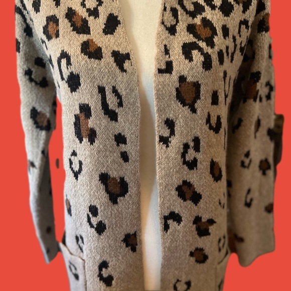 Sweater / Cardigan Animal Print NEW - Picture 8 of 8